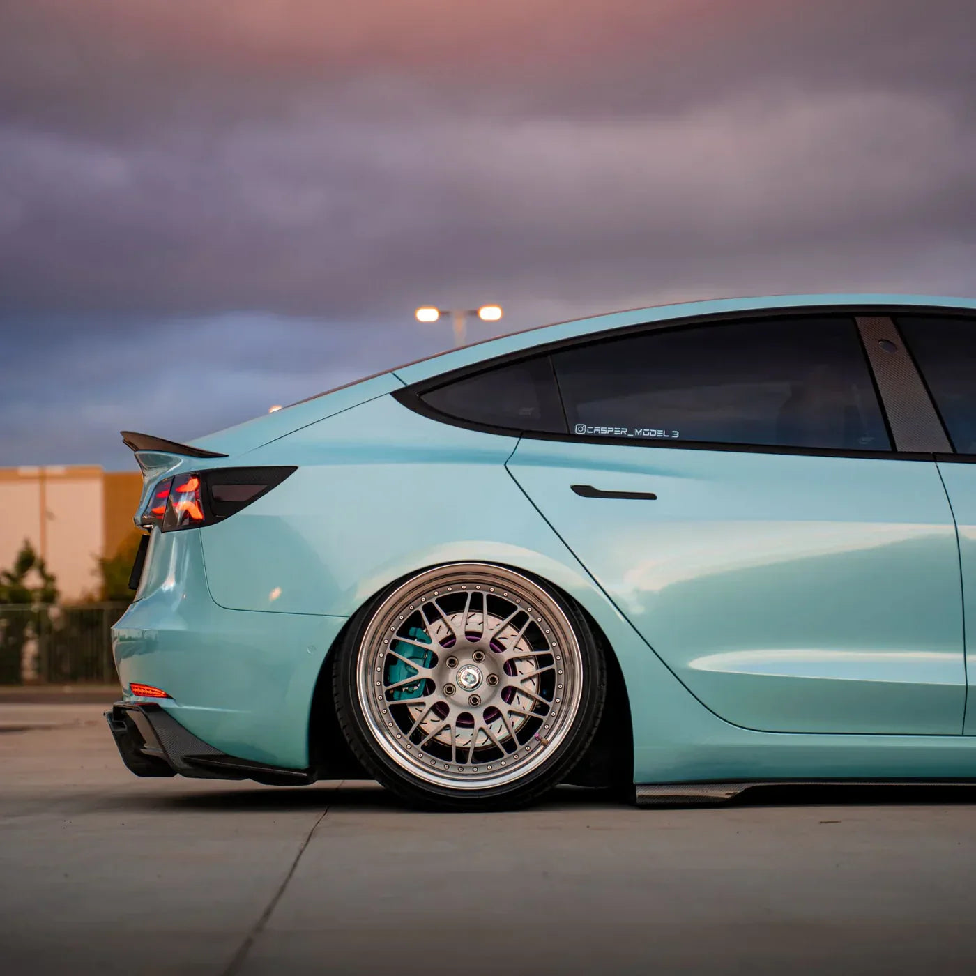 TESLA MODEL 3 カーボンファイバー スポイラー V2