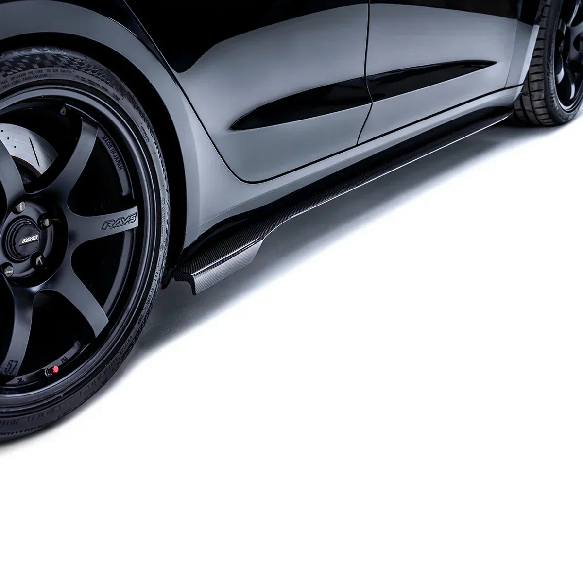 TESLA MODEL 3 カーボンファイバー サイドスカート V2