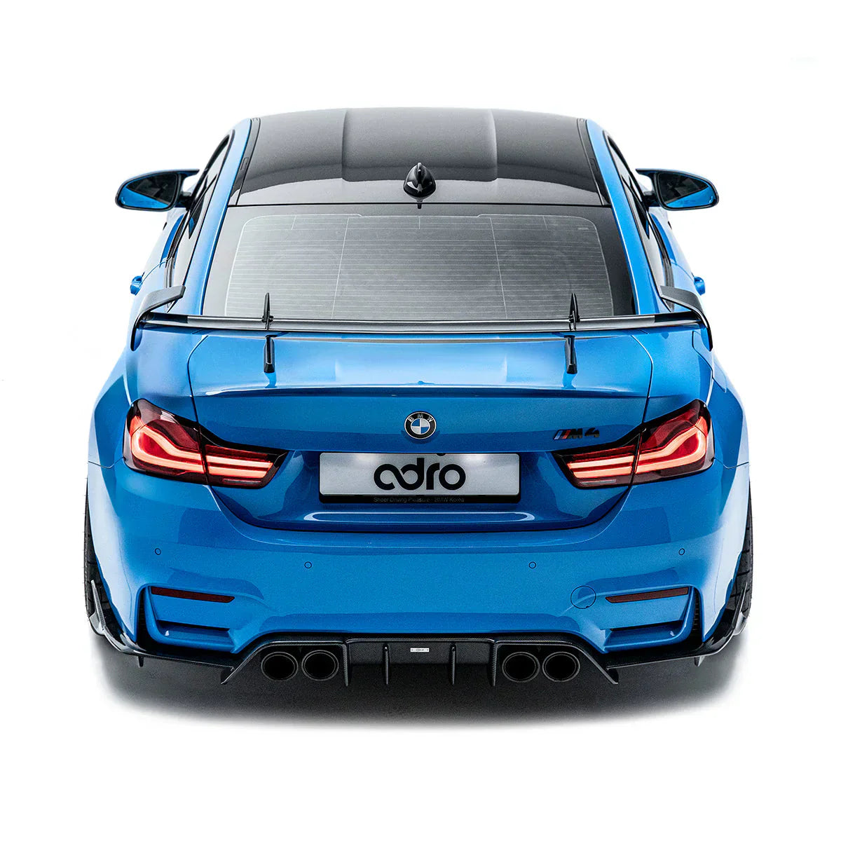 BMW F82 M4 AT-R1 スワンネックウイング