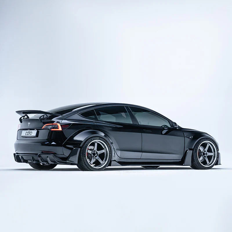 TESLA MODEL 3 ワイドボディ