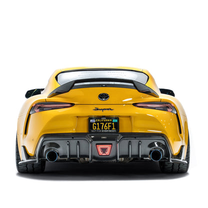 TOYOTA GR SUPRA プリプレグ リアスポイラー