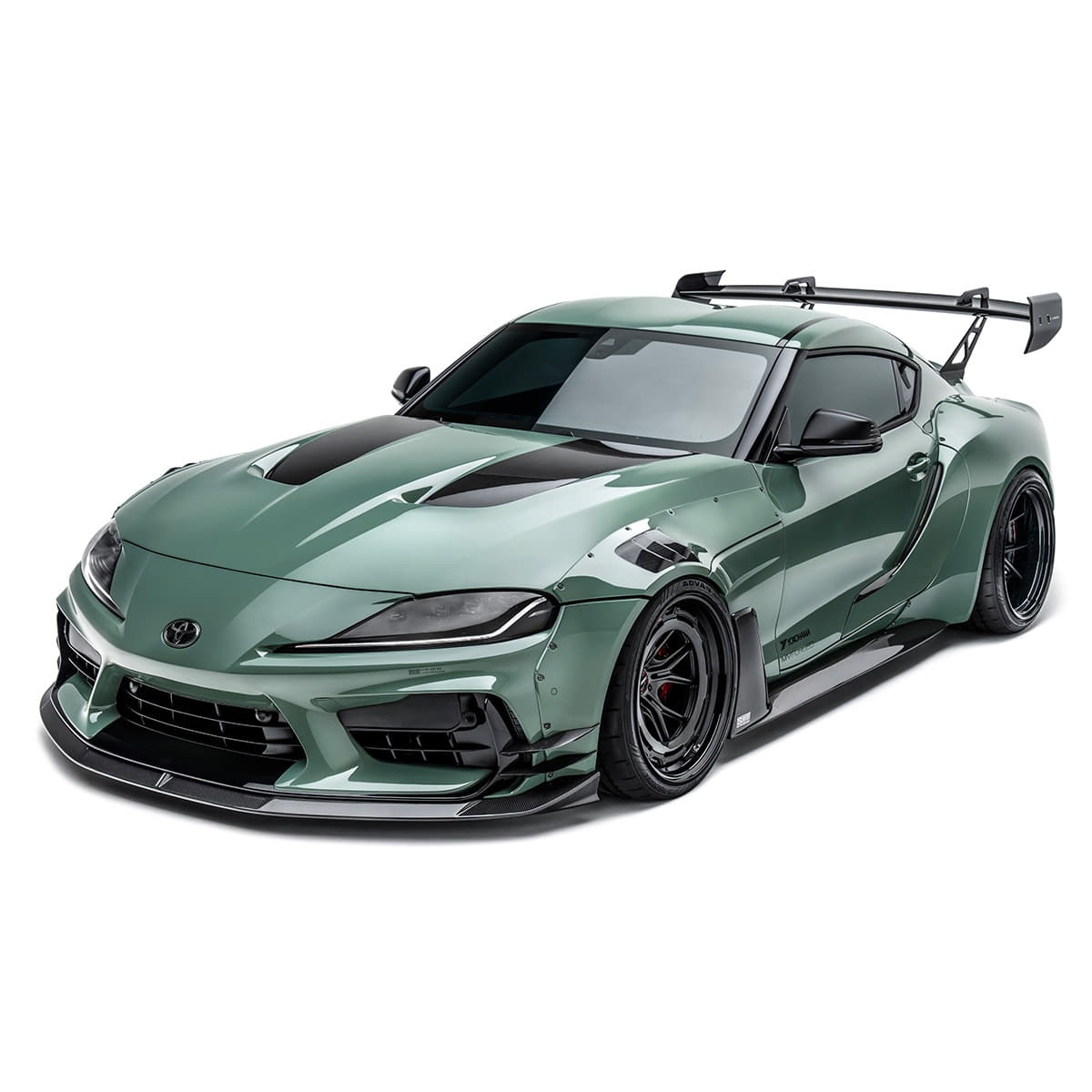 TOYOTA GR SUPRA ワイドボディキット（バンパーなし）