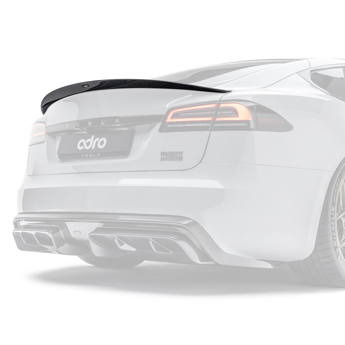 TESLA MODEL S PLAID プリプレグ スポイラー